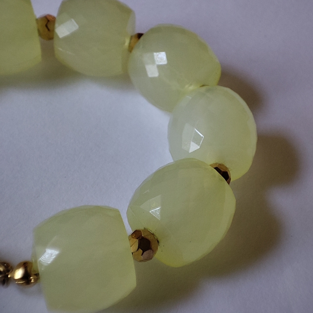 Lemoncello Lemonade Faceted Pale Lemon Yellow Faceted Lucite Necklace Vintage - Picture 10 of 15